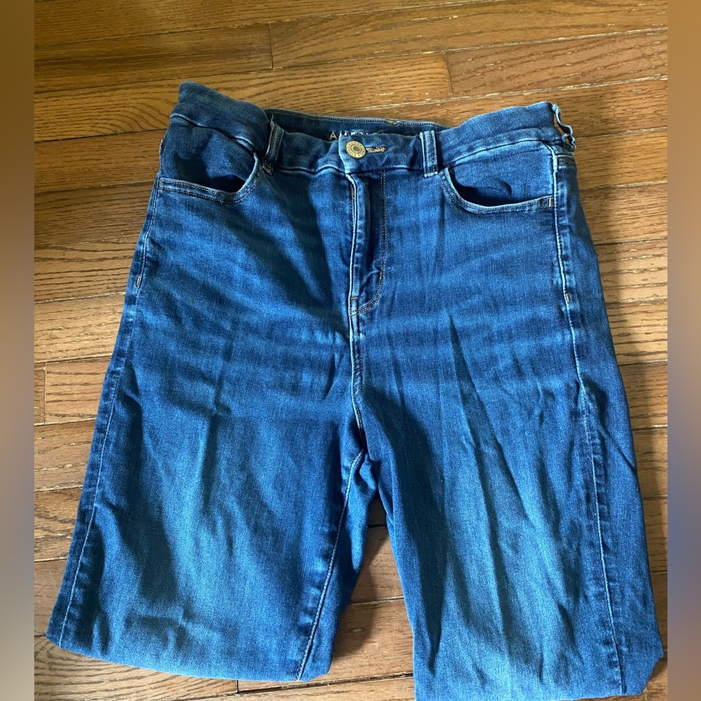 American Eagle Curvy High-Rise Jeans